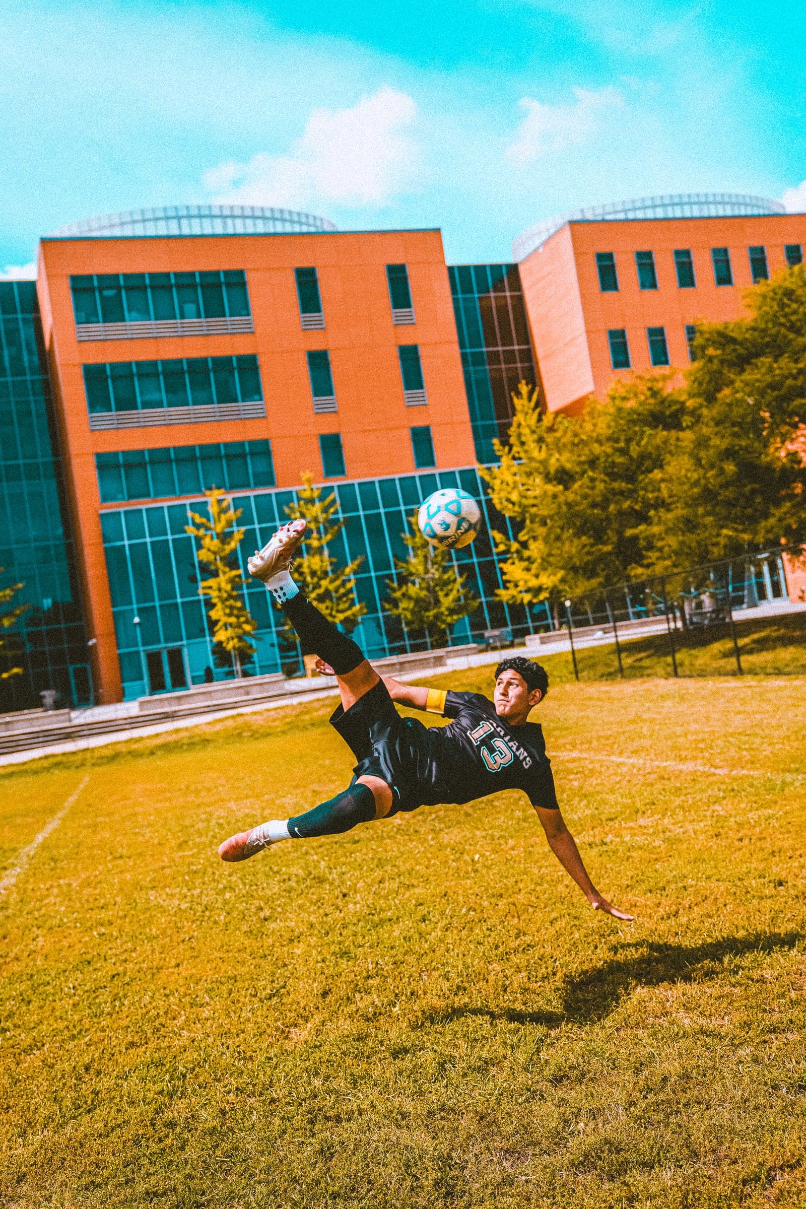 Bicycle kick, wider frame